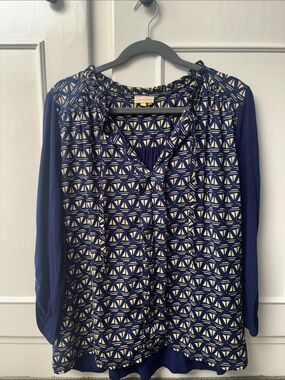 Women’s Navy Geometric Long Sleeve Top
